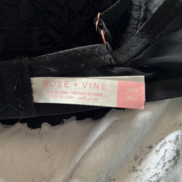 Brand new black lace bra - Picture 2 of 2